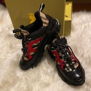 Burberry Sneakers